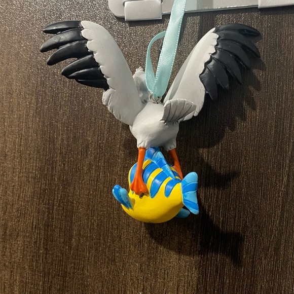 Flounder and Scuttle Ornament - Picture 3 of 6